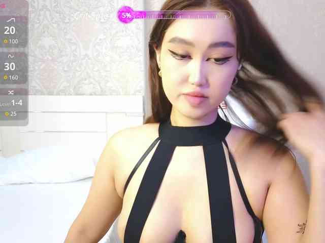 DianaMoon webcam