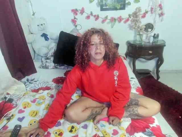 AxxyMilf