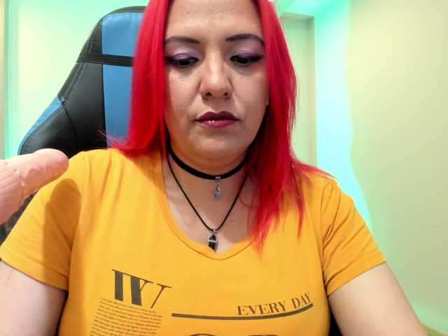 Sammy-owens's BongaCams show and profile