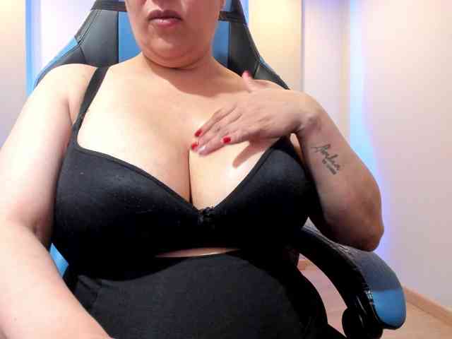 Sammy-owens webcam