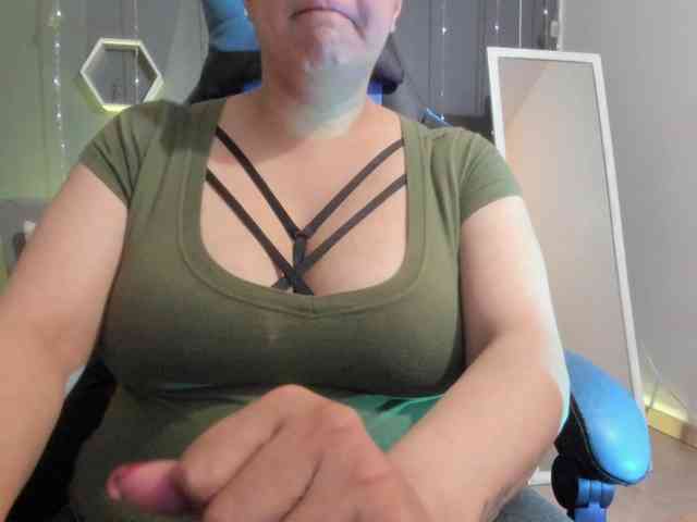 Sammy-owens webcam