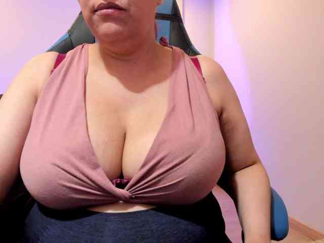 Sammy-owens webcam