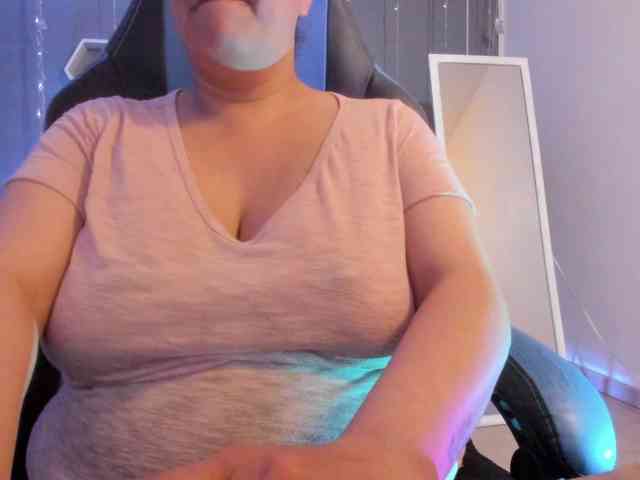 Sammy-owens webcam
