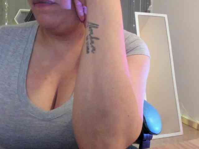 Sammy-owens webcam