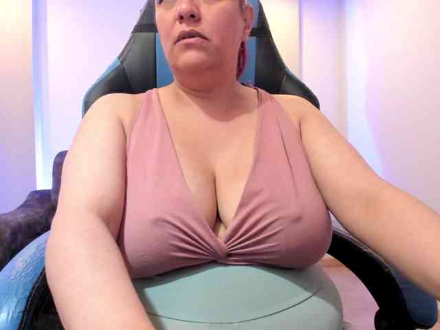 Sammy-owens webcam