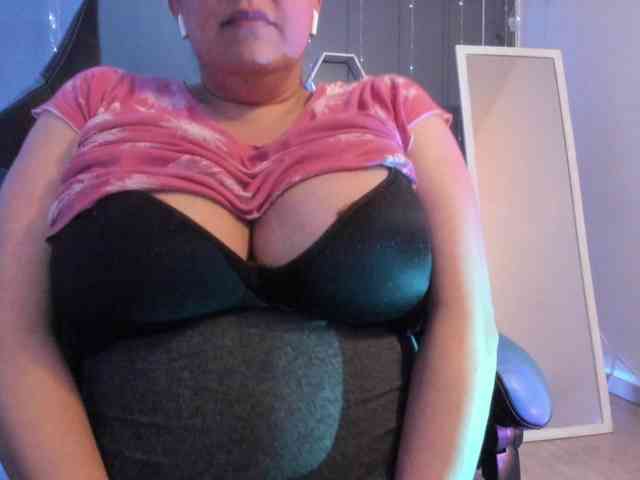 Sammy-owens webcam