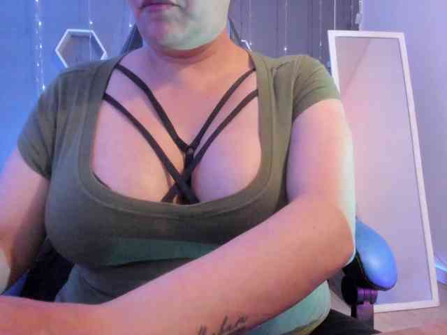 Sammy-owens webcam