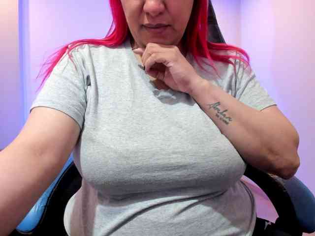 Sammy-owens webcam