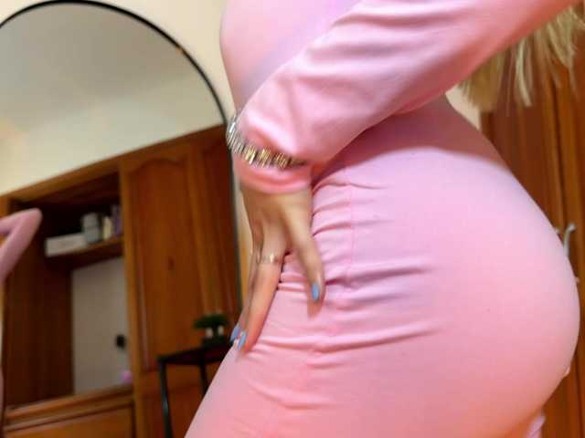 Missblair12's BongaCams show and profile