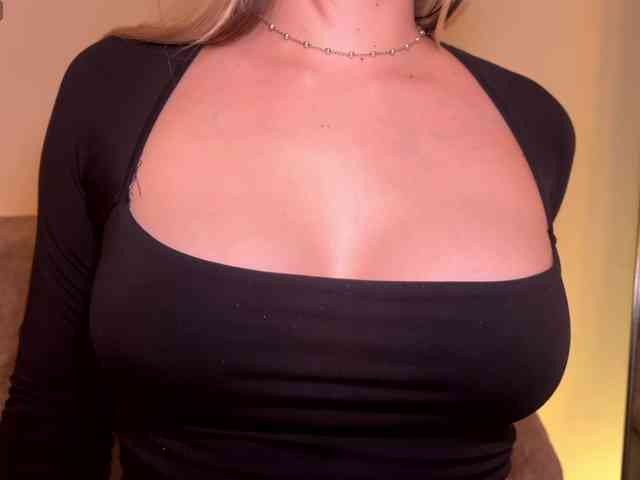 Missblair12 webcam