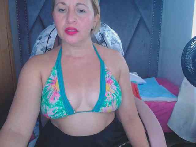 meganmilf2 webcam