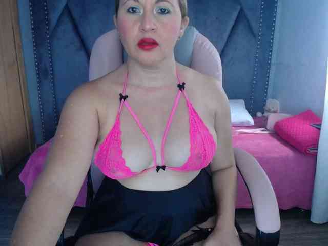meganmilf2 webcam
