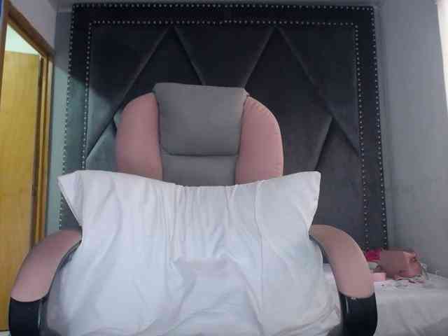 meganmilf2 webcam