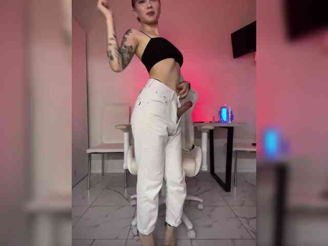 RoxyCrush webcam