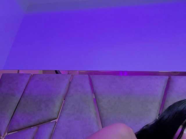 le modèle Cloe-candy est en webcam porno dans un show sur le site bongacams, il possède les tags suivants: Latino/Hispanic,Brunette,Shaved