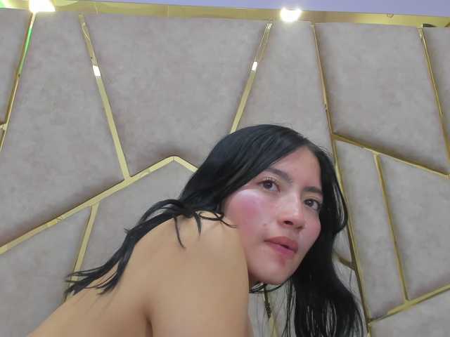 Cloe-candy's BongaCams show and profile