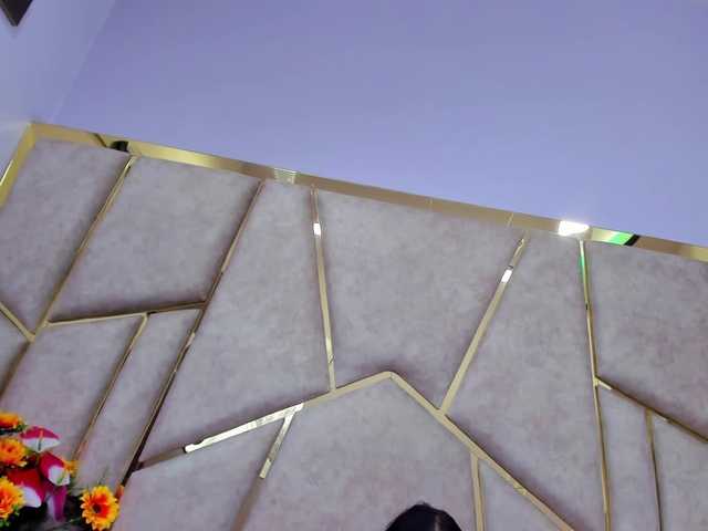 Cloe-candy's BongaCams show and profile