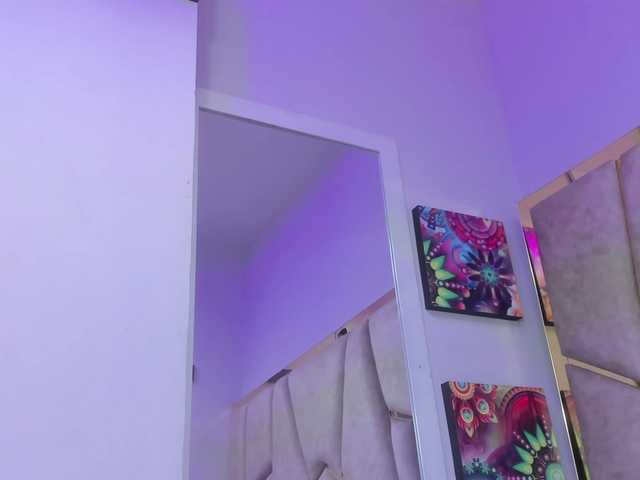 Cloe-candy's BongaCams show and profile