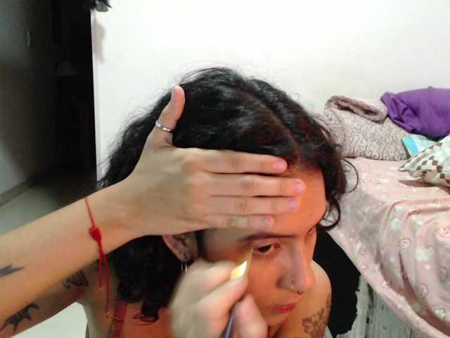 AlinaWoolf's BongaCams show and profile