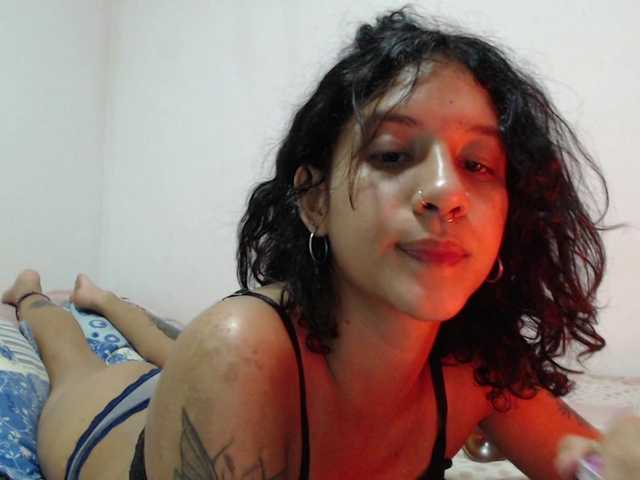 AlinaWoolf's BongaCams show and profile