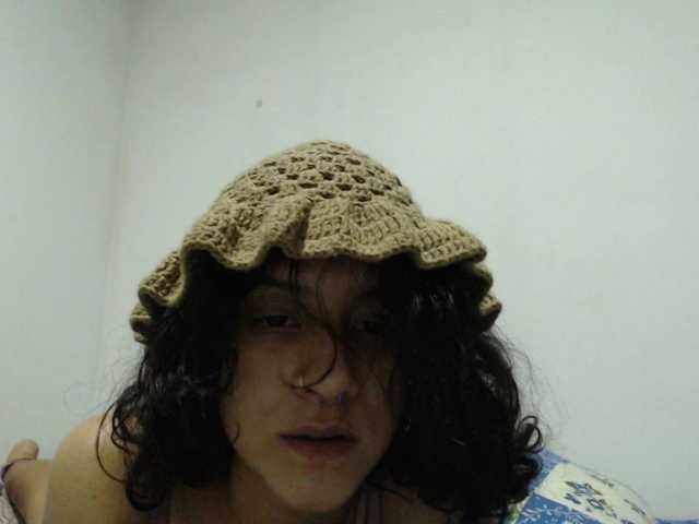 AlinaWoolf's BongaCams show and profile