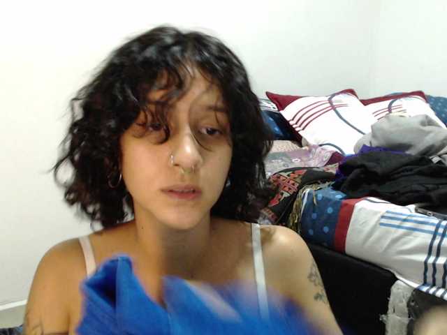  AlinaWoolf chat room