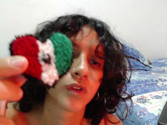 AlinaWoolf's BongaCams show and profile