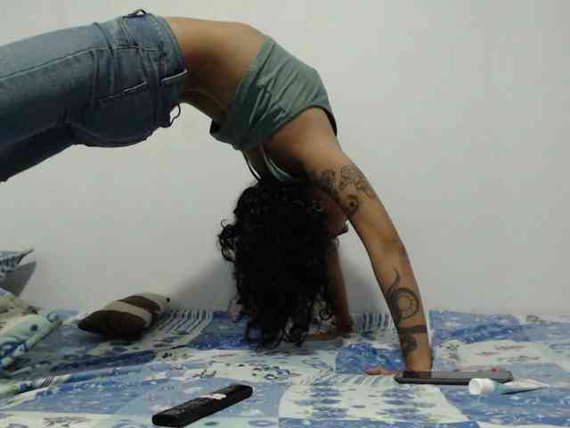 AlinaWoolf AlinaWoolf