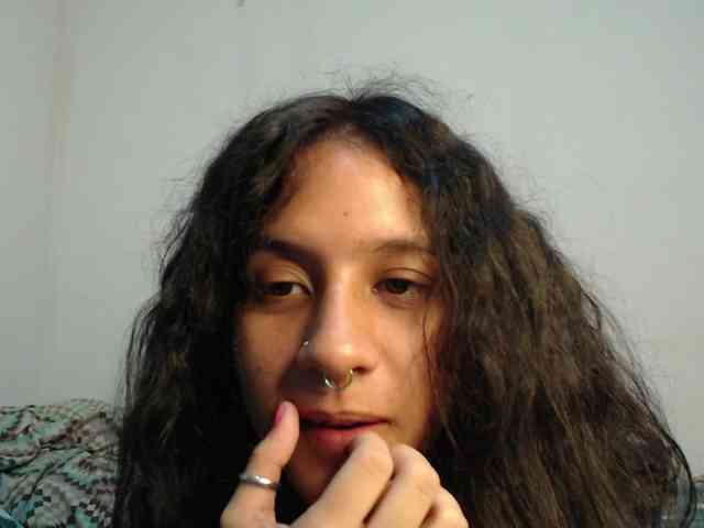 AlinaWoolf webcam