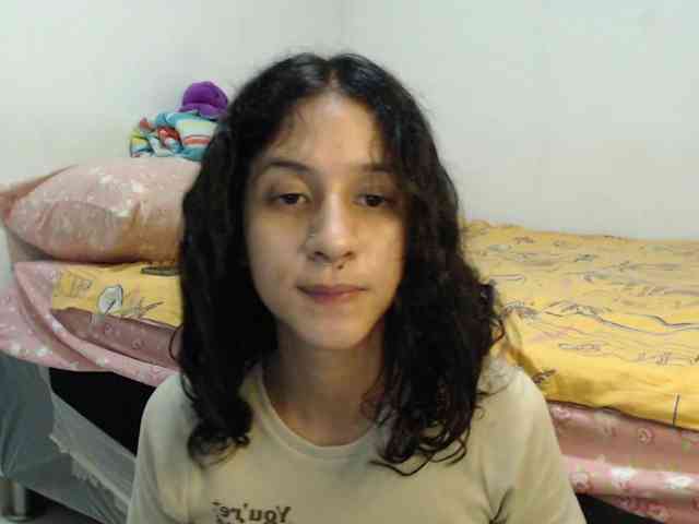 nude web cam AlinaWoolf