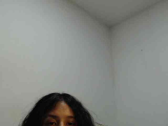 AlinaWoolf webcam
