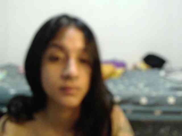 AlinaWoolf webcam