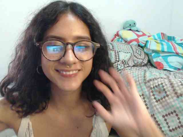 AlinaWoolf webcam