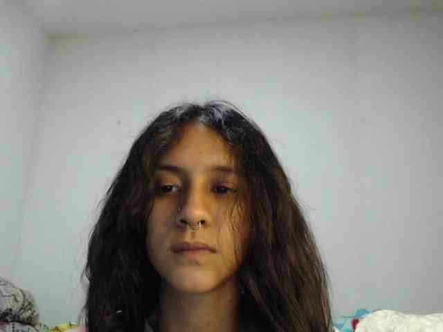 AlinaWoolf webcam