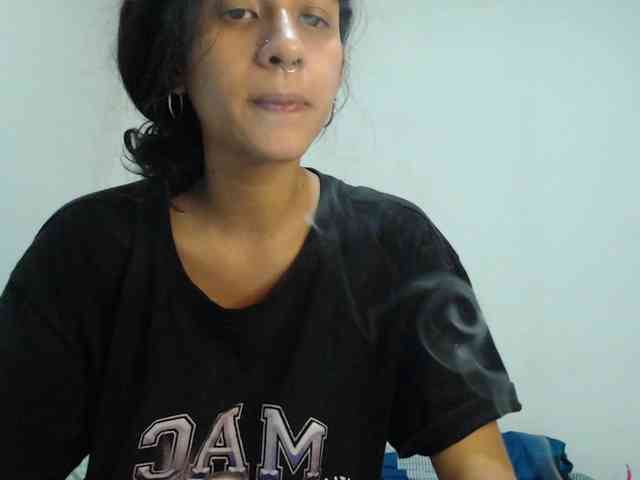 AlinaWoolf webcam