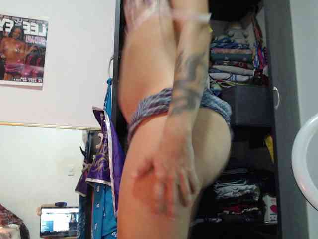 AlinaWoolf AlinaWoolf