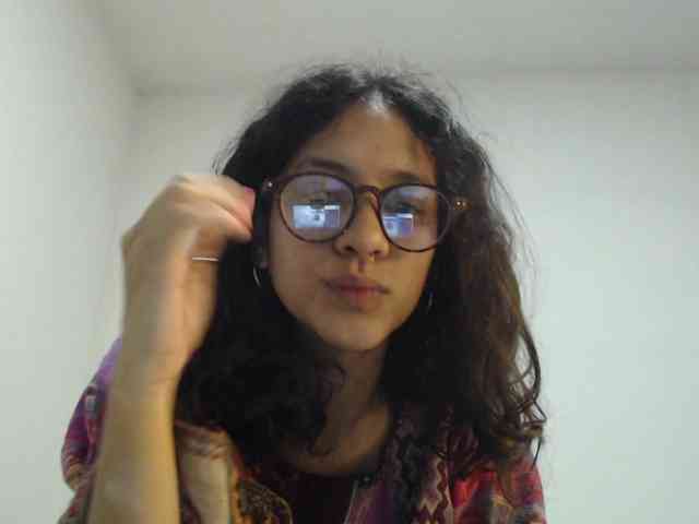 AlinaWoolf webcam