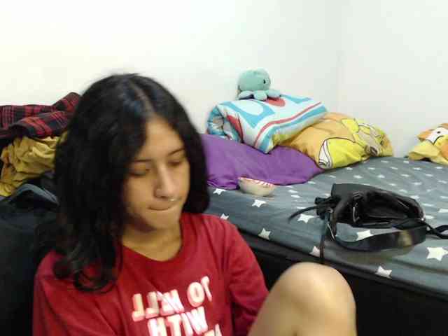 AlinaWoolf webcam