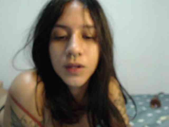 AlinaWoolf webcam
