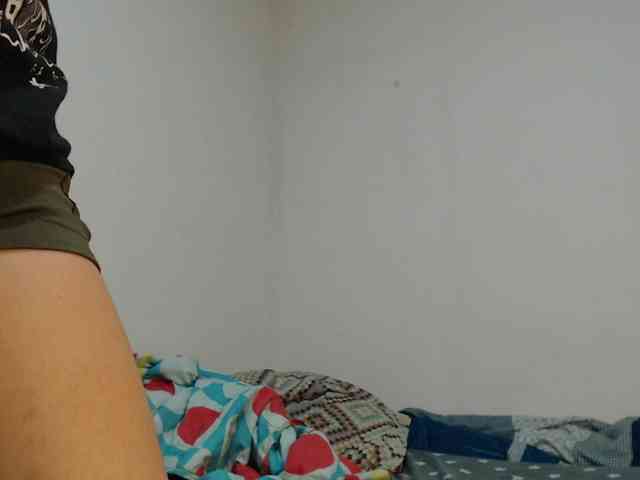 AlinaWoolf webcam