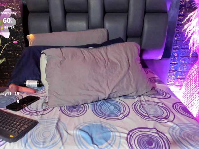  Julieta-Coopeer chat room