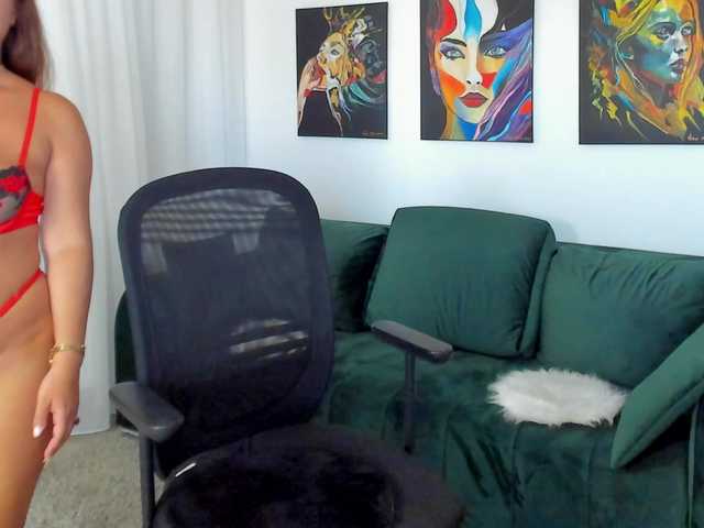  SuaveGia chat room