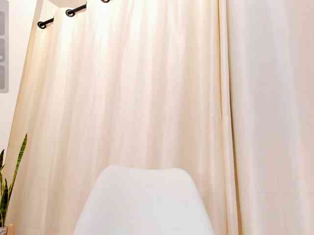 SallyAzmani webcam
