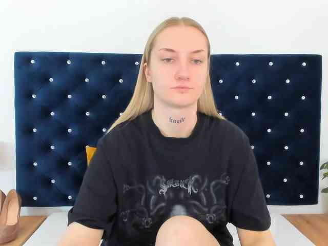 AlexaKisses