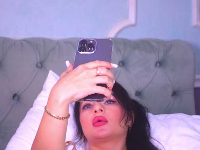 VickyBells's BongaCams show and profile