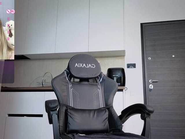 Megan-Ros from BongaCams is Freechat