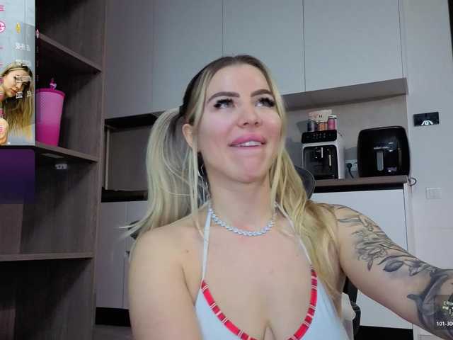 Megan-Ros's BongaCams show and profile