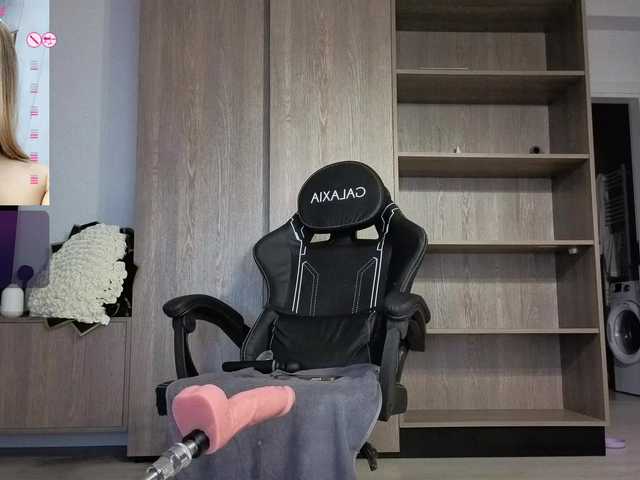 Megan-Ros's BongaCams show and profile