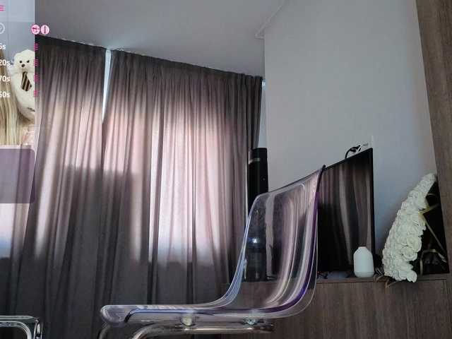 Megan-Ros's BongaCams show and profile