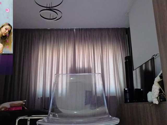 Megan-Ros's BongaCams show and profile